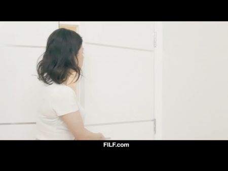 lesbian strangle anorexia