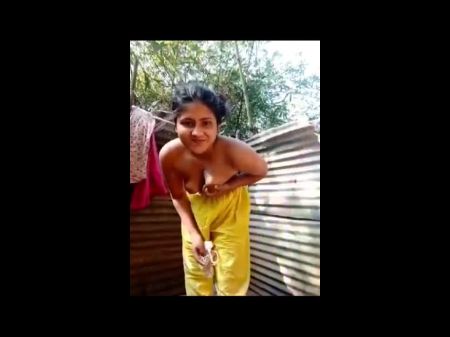 indian village lady bathing not know caught by hidden cams videos