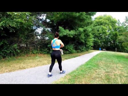 milf outdoors skintight pants