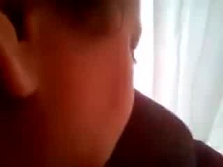 mae apanha o filho a foder a irma novinha porno