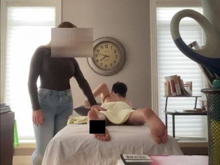 flash voyuer massage happy ending