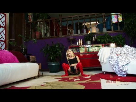 skinny lesbians piss eachoter masturbation orgasm couch skirt porn videos