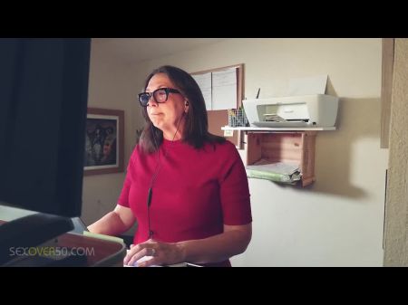 mature mom in hot office porn