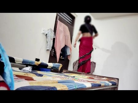 indian maid seduce flash