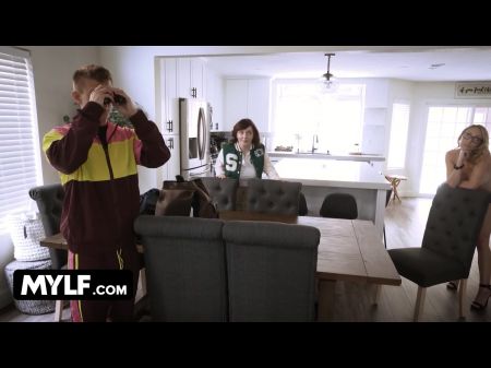 catches sister cumshot