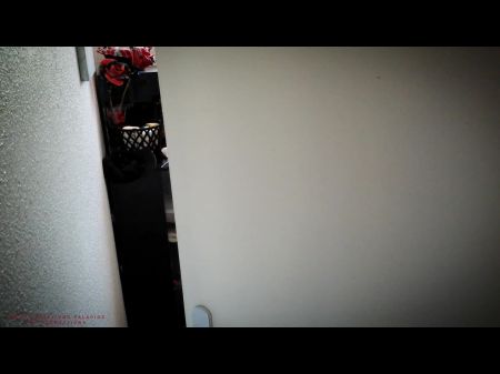 son squeezing hot mother boobs front mirror