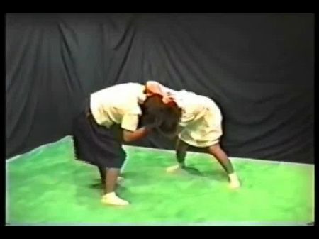 asian catfight facesitting