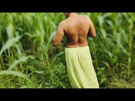 desis bathing by canal