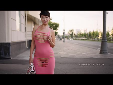 revealing outfit in public